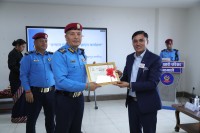 प्रहरी कार्यालयहरूको मर्मतमा सहयोग पुर्‍याउनेहरूलाई सम्मान