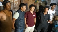 सशस्त्र प्रहरी बलद्वारा रोशी खोलामा फसेका पाँच जनाको सकुशल उद्वार