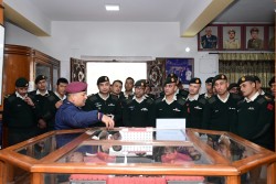 कमाण्ड एण्ड स्टाफ तालिमका अधिकृतहरूबाट प्रहरी हेडक्वार्टरको अवलोकन भ्रमण (फोटो फिचर)