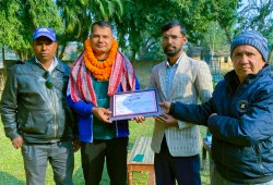 सशस्त्र प्रहरीका डीएसपी खतिवडा सञ्चारकर्मीहरूद्वारा सम्मानित