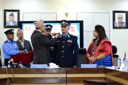 प्रहरी महानिरीक्षक दानबहादुर कार्कीलाई दर्ज्यानी चिह्न प्रदान, लगत्तै गरे पदबहाली