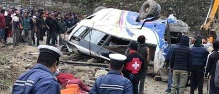 सिन्धुपाल्चोक बस दुर्घटना अपडेट : मृतकको संख्या १४ पुग्यो