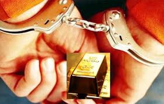 तीन किलोग्राम नक्कली सुनसहित भारतीय नागरिक पक्राउ