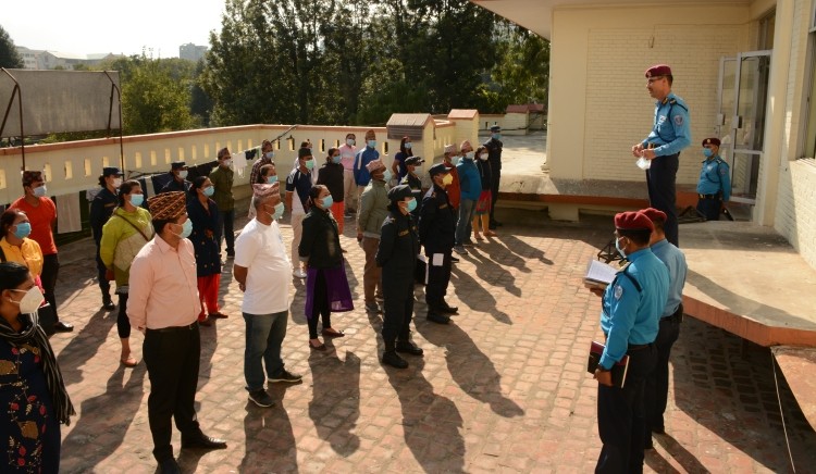 काठमाडौँ उपत्यकामा चाडपर्वलाई लक्षित गरेर “सेफ्टी पिन अभियानका” प्रहरी परिचालन