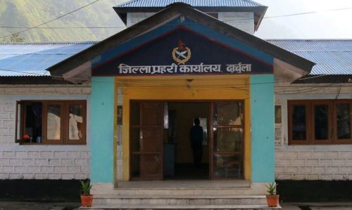 दार्चुलाबाट डेढ करोड बढीको यार्सागुम्बासहित एक जना पक्राउ