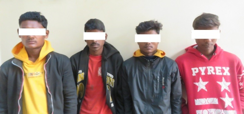 भारतबाट भन्सार छलेर ल्याएको ट्रयाक्टर र चिनीसहित ४ जना पक्राउ