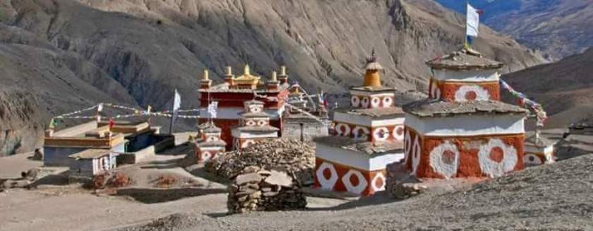 चीनको तिब्बतबाट आएका लुटेराहरूले गुम्बामा रहेको सयौं वर्ष पुरानो बहुमूल्य मूर्ति लुटे