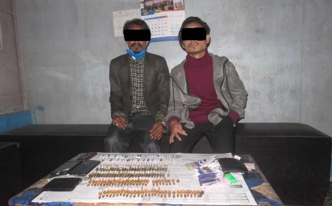 झापाबाट लागूऔषधसहित दुई जना पक्राउ