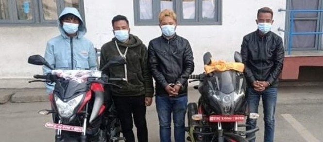 काठमाडौंबाट मोटरसाईकल चोरी गर्ने ४ जना पक्राउ