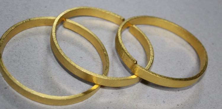 त्रिभुवन विमानस्थलबाट सुनसहित एक जना पक्राउ