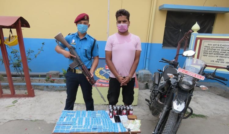 धरानबाट लागूऔषधसहित एक पक्राउ