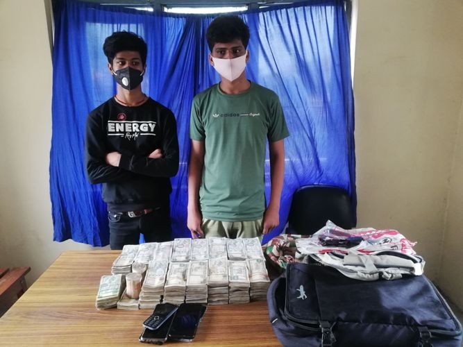 झण्डै ५४ लाखसहित २ जना हुण्डी कारोबारी पक्राउ