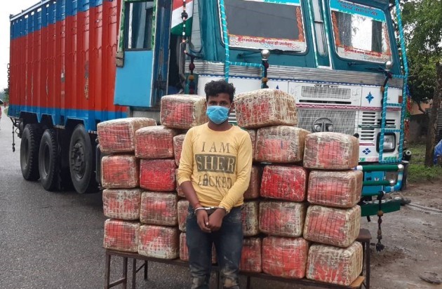 २७० किलो गाँजासहित भारतीय युवक पक्राउ