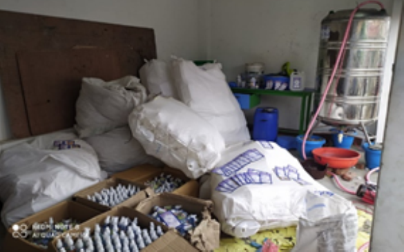 नक्कली स्यानिटाइजर उत्पादन गर्ने उद्योगमा अपराध महाशाखाको छापा, दुई जना पक्राउ