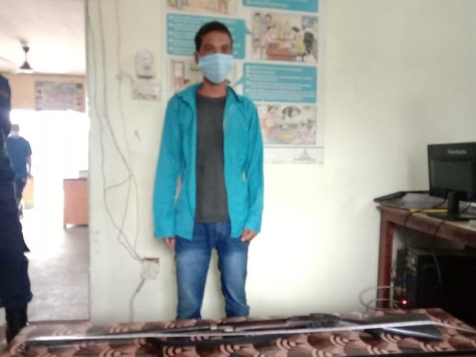 दाङमा भरुवा बन्दुकसहित एक युवक पक्राउ