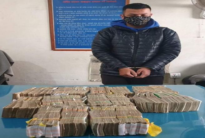 ७० लाख रुपैयाँसहित काठमाडौंमा एक जना समातिए
