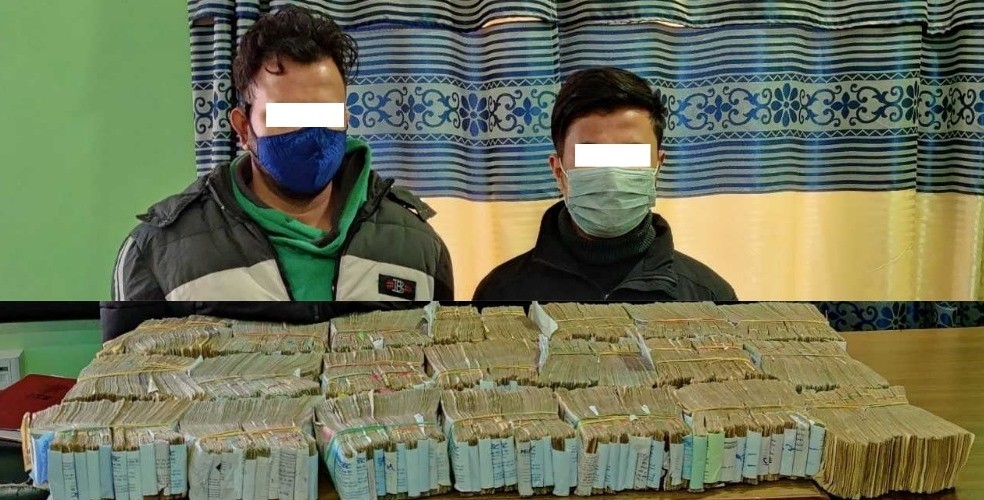 डेढ करोड रुपैयाँसहित दुई हुण्डी करोबारी पक्राउ