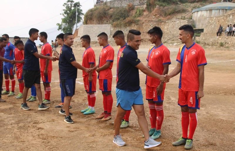नेपाली सेना र नागरिकबीच मैत्रीपूर्ण फुटबल प्रतियोगिता