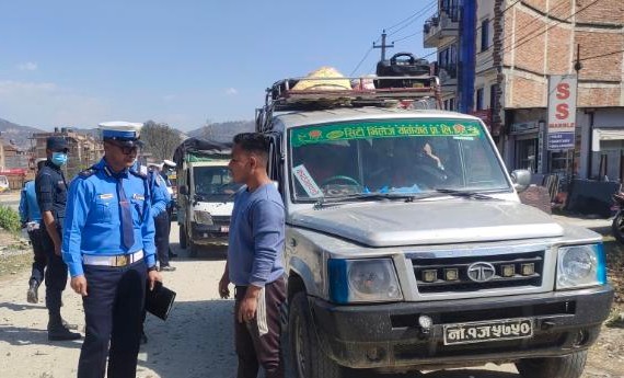 अवस्था ठिक नभएका सवारी साधन चलाउने ४७ चालक ट्राफिक प्रहरीको कारबाहीमा