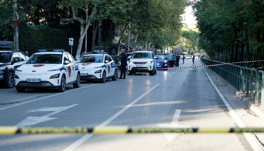 अदालतमा सुनुवाइ भइरहेका बेला गोली हानी न्यायाधीशकै हत्या