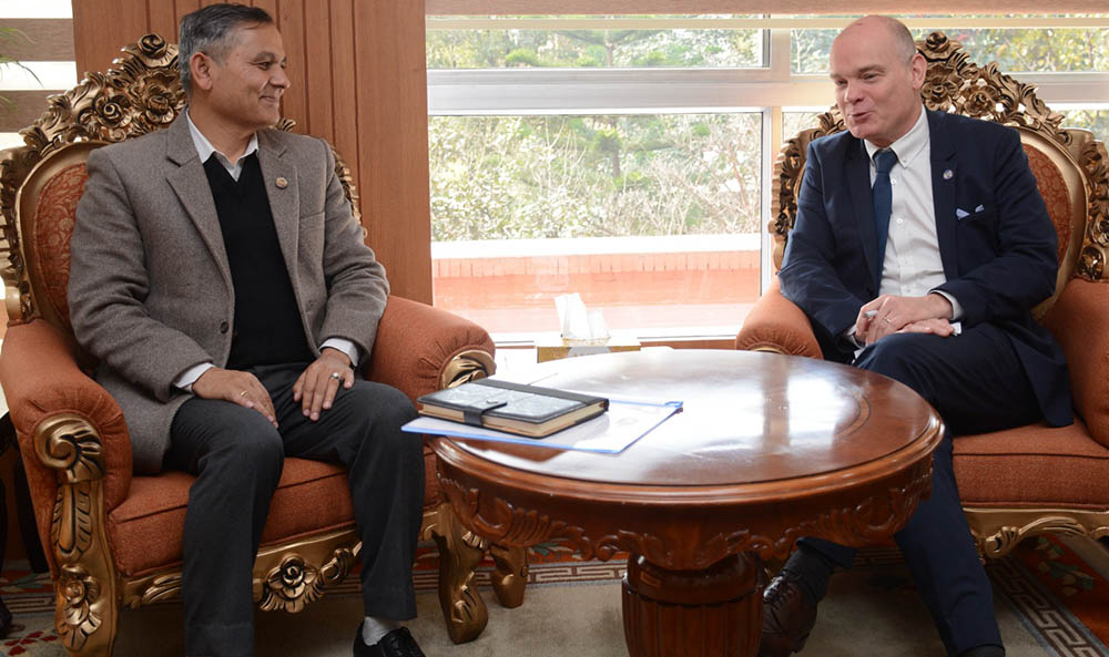 गृहमन्त्री अर्याललाई यूएनओडीसीका दक्षिण एसिया क्षेत्रीय प्रतिनिधि होल्जले भेटे