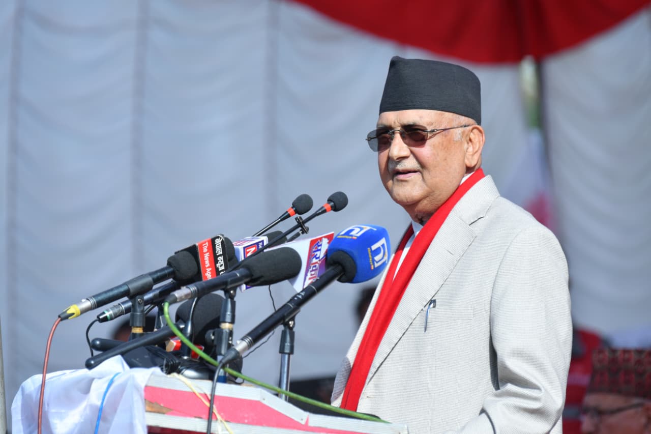 जेन्जी आन्दोलनपछि पहिलोपटक च्यासल पुगेका केपी ओली प्रहरीप्रति नरम, सेनाप्रति सशङ्कित !