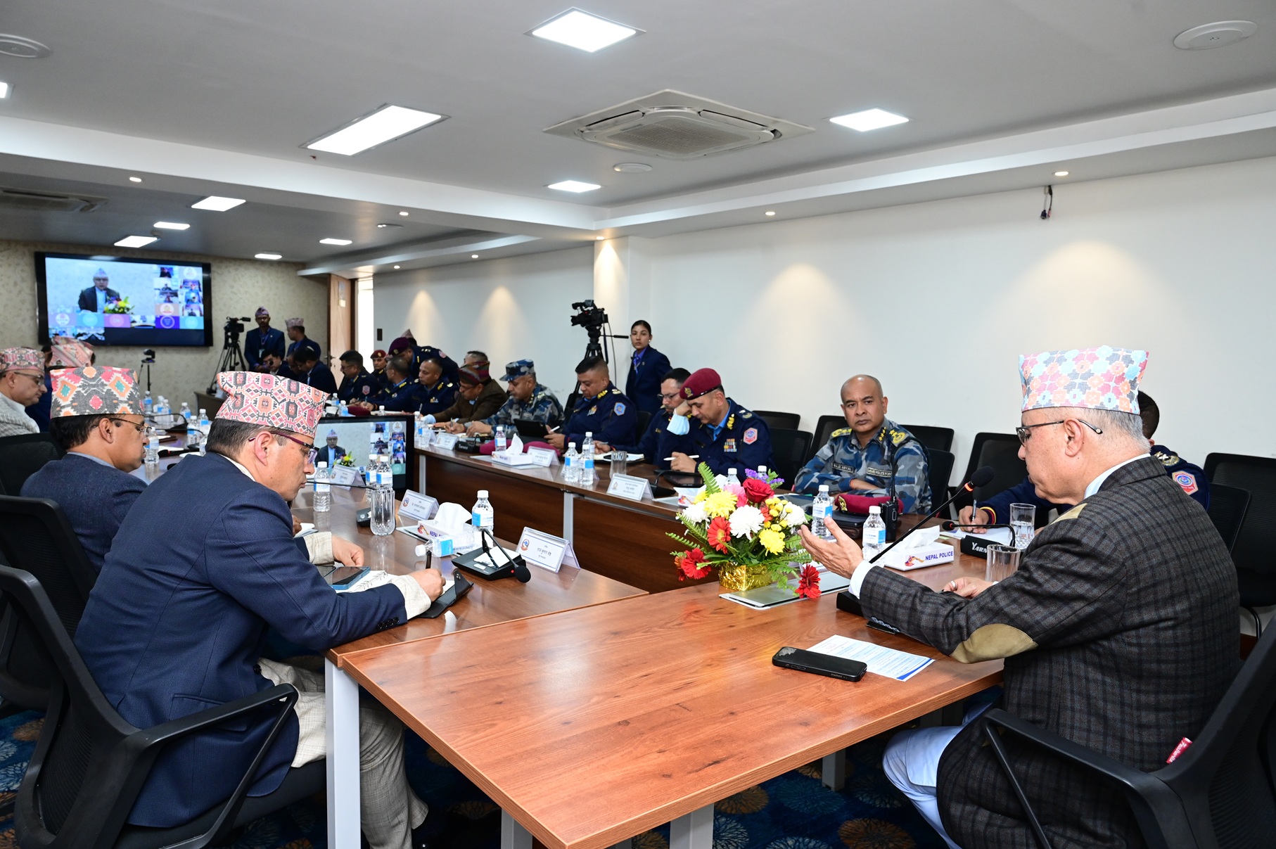 केन्द्रीय राजस्व चुहावट नियन्त्रण समितिको उच्चस्तरीय बैठक सम्पन्न 