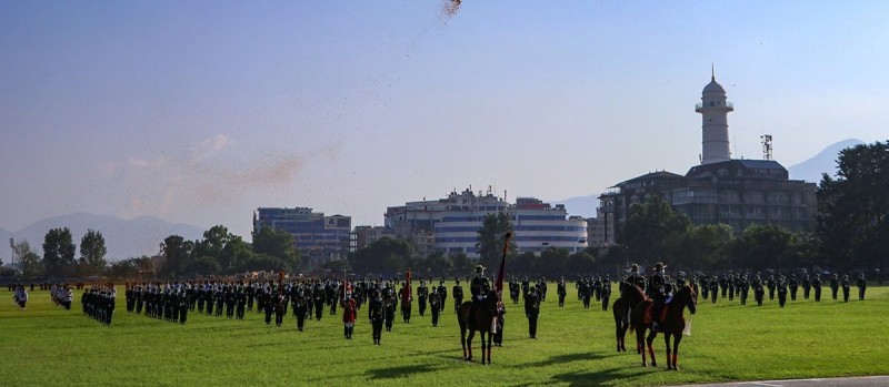 आइतबार सैनिक मञ्च टुँडिखेलमा फूलपाती बढाइँ