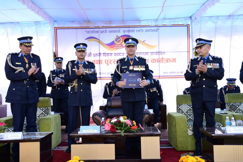 आईजीपी खापुङद्वारा ‘कफी टेबल बुक’ लोकार्पण