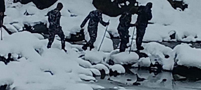 सशस्त्र प्रहरीले अन्नपूर्ण बेसक्याम्पबाट १६२ जनाको उद्वार गर्‍यो (तस्बिरहरू)