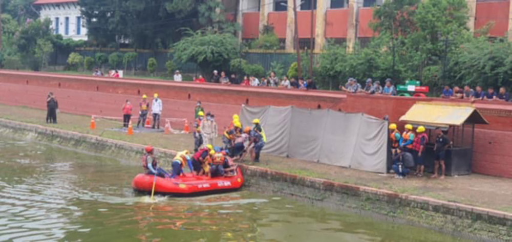 मनसुनजन्य विपद् प्रतिकार्य कृत्रिम अभ्यास तथा नगर प्रहरी प्रशिक्षण कार्यक्रम सम्पन्न (तस्बिरहरू)