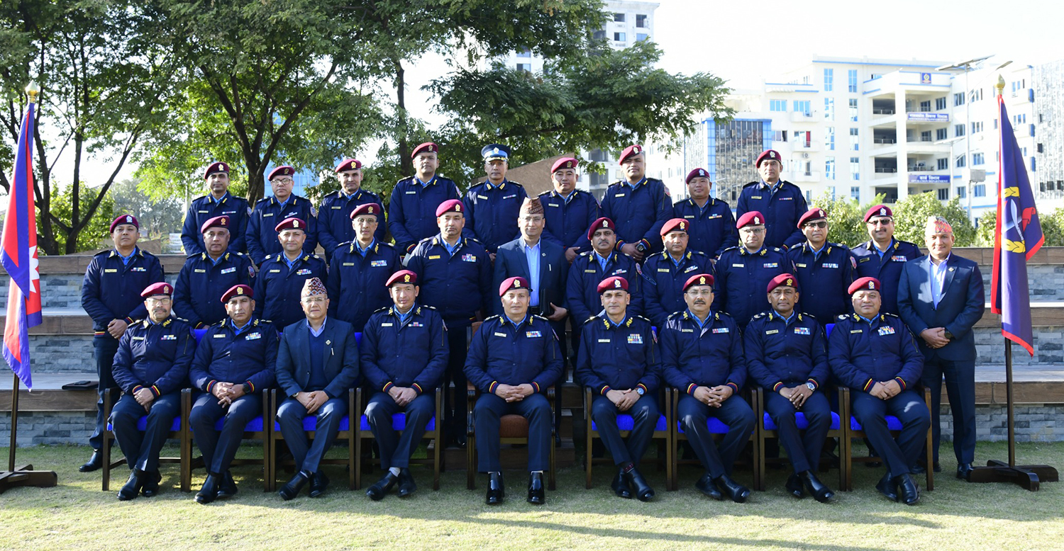 प्राविधिक प्रहरी अधिकृतहरूलाई दर्ज्यानी चिह्न प्रदान