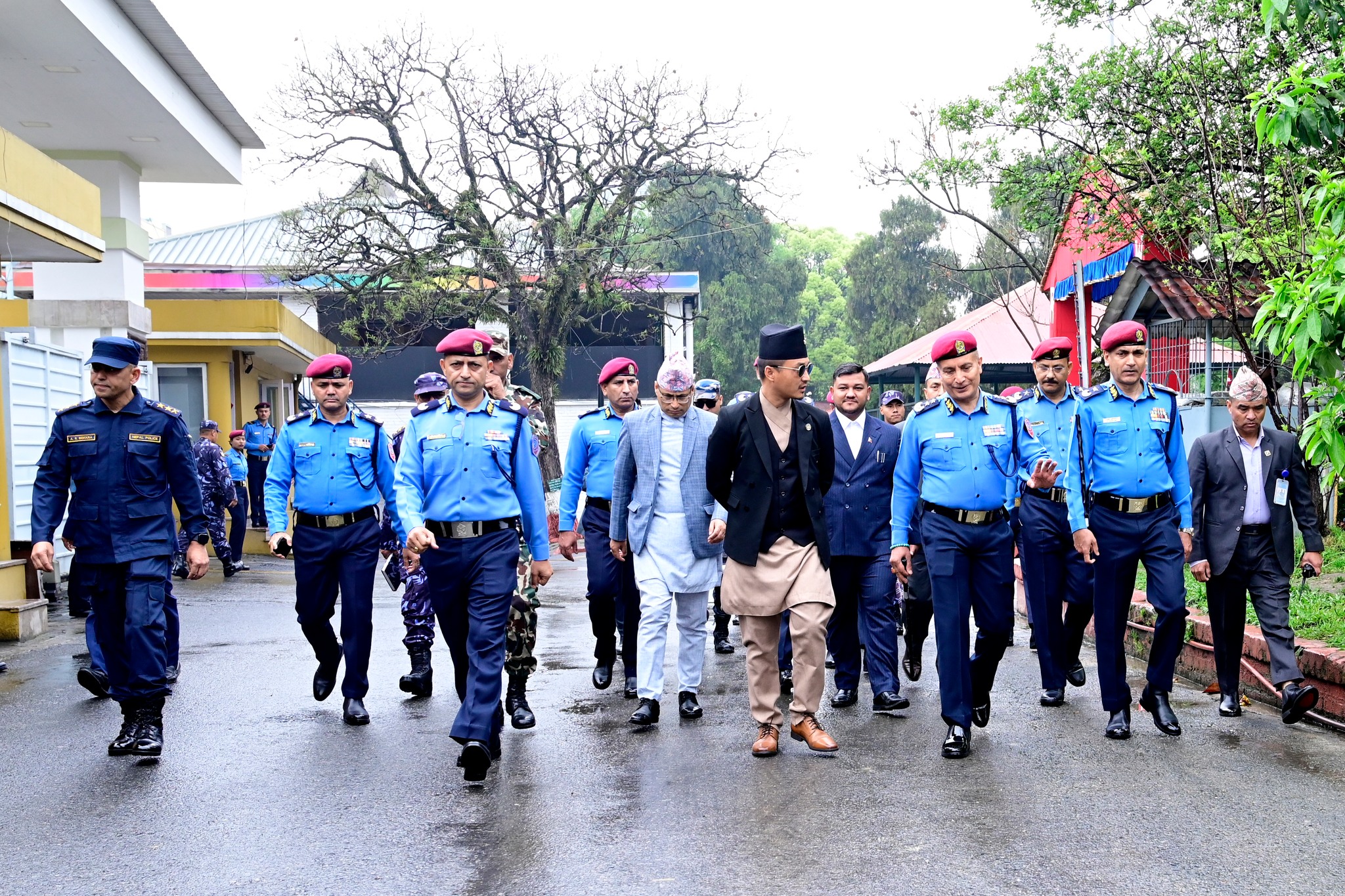 गृहमन्त्रीद्वारा प्रहरी प्रधान कार्यालय निरीक्षण (फोटो फिचर)