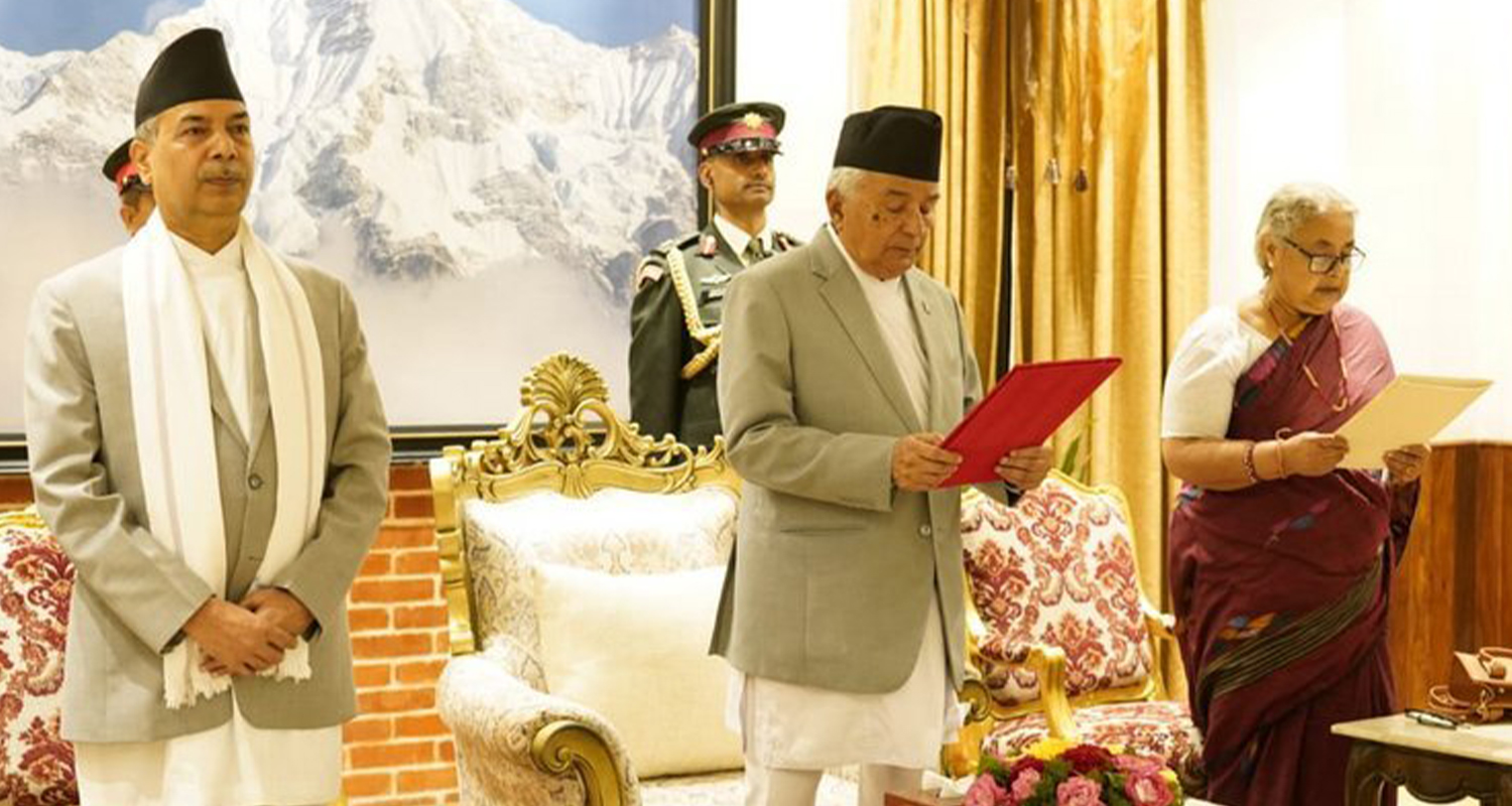 प्रधानमन्त्री सुशीला कार्कीले लिइन् शपथ, ६ महिनाभित्र निर्वाचन गराउने जिम्मेवारी