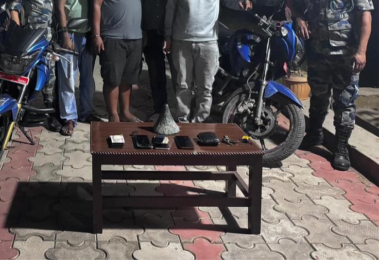 गैंडाको खागसहित चार जना नियन्त्रणमा